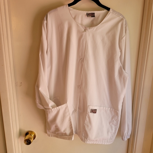 Tops 42 Scrubzone White Scrub Jacket Poshmark
